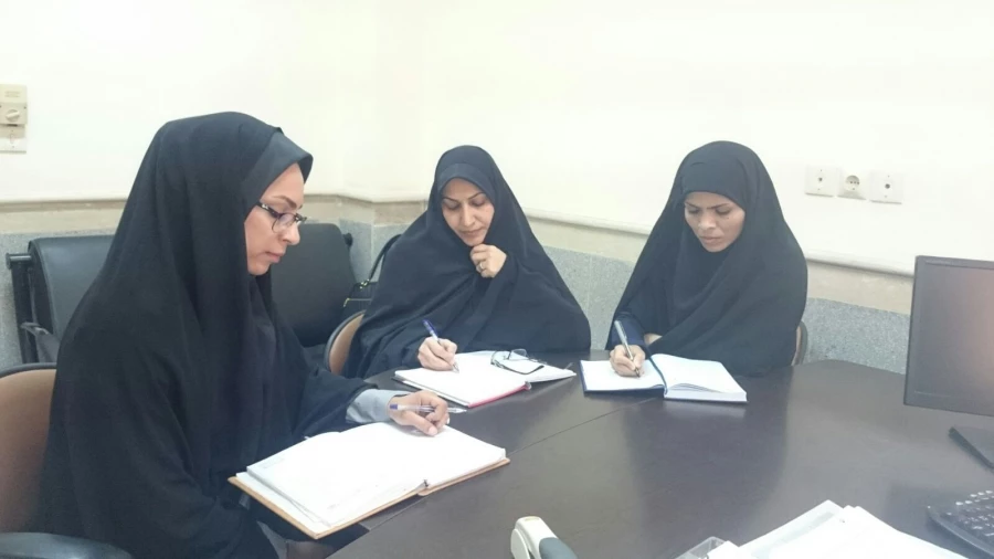 نشست هم اندیشی معاونین اداره آموزش و پرورش ناحیه 1 و کارشناسان آموزش و پژوهش دانشگاه فرهنگیان در آستانه هفته بزرگداشت پژوهش 3