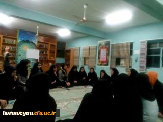 برگزاری کلاس کمکهای اولیه کانون هلال احمر پردیس فاطمه الزهرا (س)