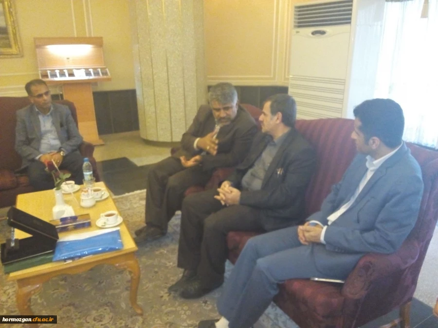 تقدیر سرپریت دانشگاه فرهنگیان از شهردار بندرعباس  2