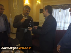 تقدیر سرپریت دانشگاه فرهنگیان از شهردار بندرعباس  8