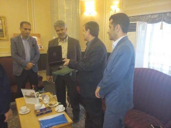 تقدیر سرپریت دانشگاه فرهنگیان از شهردار بندرعباس  10