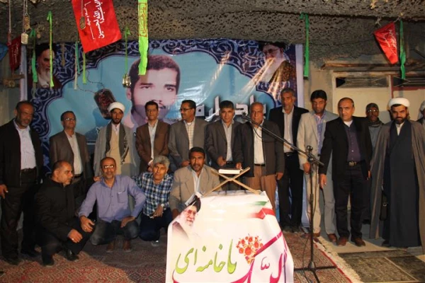 باهمکاری مدیریت استانی دانشگاه فرهنگیان هرمزگان و با حضور امام جمعه موقت بندرعباس ، رئیس ستاد اقامه نماز استان و مشاور استاندار هرمزگان در امور ایثارگران 

برگزاری یادواره دانشجو معلم شهید ابراهیم تنیده از شهدای غواص عملیات کربلای 4 در زادگاهش 3