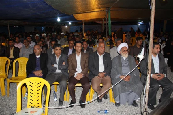 باهمکاری مدیریت استانی دانشگاه فرهنگیان هرمزگان و با حضور امام جمعه موقت بندرعباس ، رئیس ستاد اقامه نماز استان و مشاور استاندار هرمزگان در امور ایثارگران 

برگزاری یادواره دانشجو معلم شهید ابراهیم تنیده از شهدای غواص عملیات کربلای 4 در زادگاهش 5