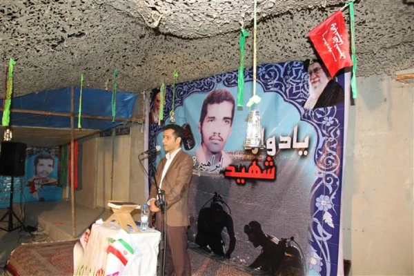 باهمکاری مدیریت استانی دانشگاه فرهنگیان هرمزگان و با حضور امام جمعه موقت بندرعباس ، رئیس ستاد اقامه نماز استان و مشاور استاندار هرمزگان در امور ایثارگران 

برگزاری یادواره دانشجو معلم شهید ابراهیم تنیده از شهدای غواص عملیات کربلای 4 در زادگاهش 8