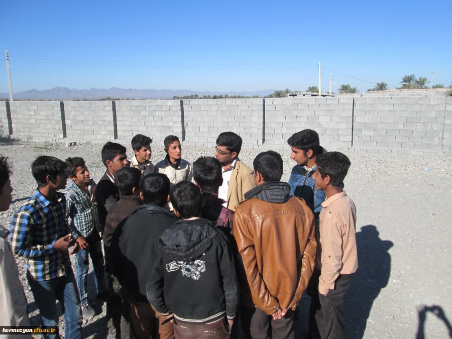برگزاری اولین اردوی جهادی آموزشی ، فرهنگی دانشجویان پردیس های استان هرمزگان در منطقه محروم بخش هشت بندی از توابع شهرستان میناب 5