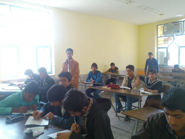 برگزاری اولین اردوی جهادی آموزشی ، فرهنگی دانشجویان پردیس های استان هرمزگان در منطقه محروم بخش هشت بندی از توابع شهرستان میناب 10