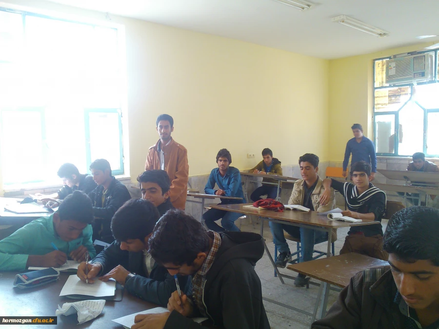 برگزاری اولین اردوی جهادی آموزشی ، فرهنگی دانشجویان پردیس های استان هرمزگان در منطقه محروم بخش هشت بندی از توابع شهرستان میناب 10