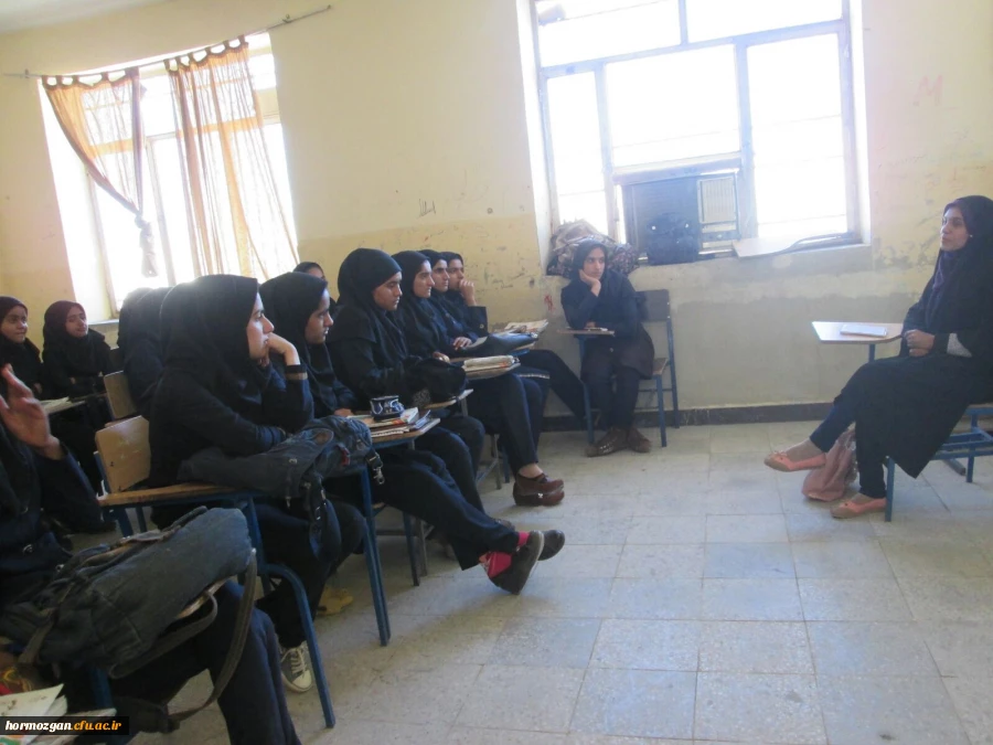 برگزاری اولین اردوی جهادی آموزشی ، فرهنگی دانشجویان پردیس های استان هرمزگان در منطقه محروم بخش هشت بندی از توابع شهرستان میناب 11