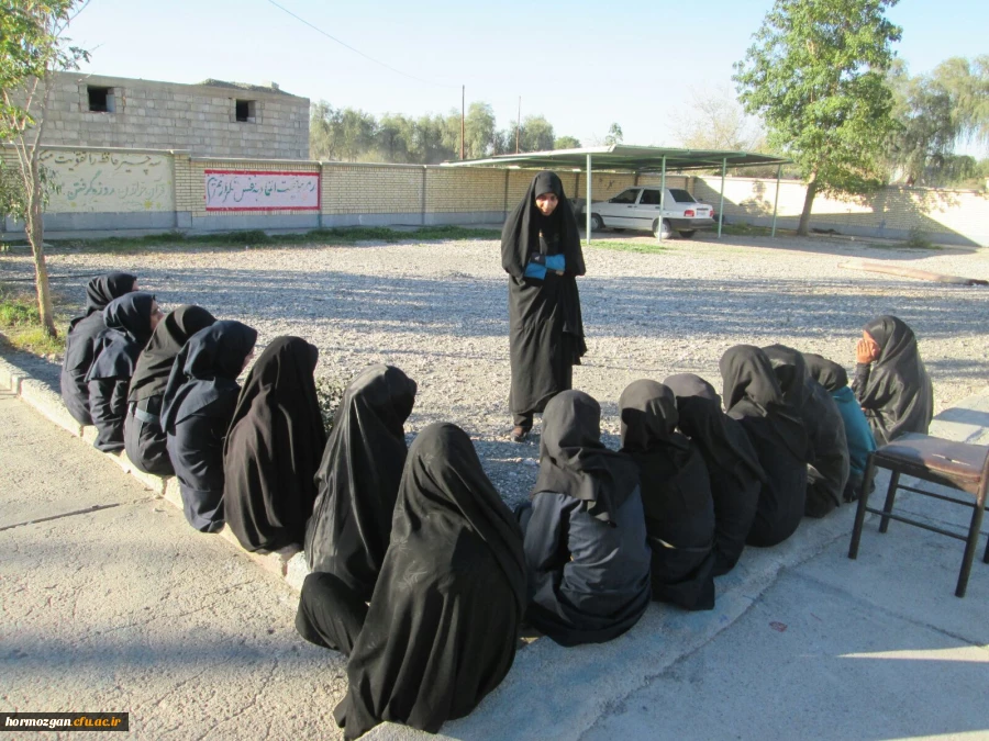 برگزاری اولین اردوی جهادی آموزشی ، فرهنگی دانشجویان پردیس های استان هرمزگان در منطقه محروم بخش هشت بندی از توابع شهرستان میناب 12