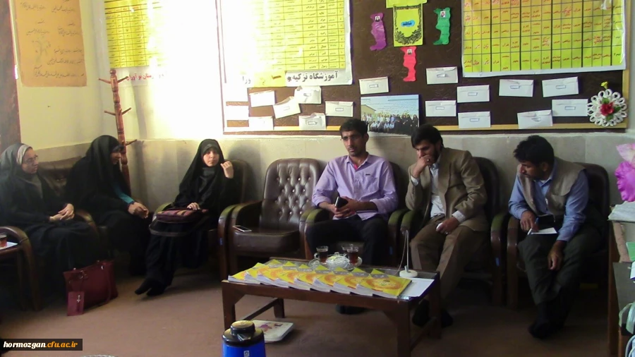 برگزاری اولین اردوی جهادی آموزشی ، فرهنگی دانشجویان پردیس های استان هرمزگان در منطقه محروم بخش هشت بندی از توابع شهرستان میناب 15