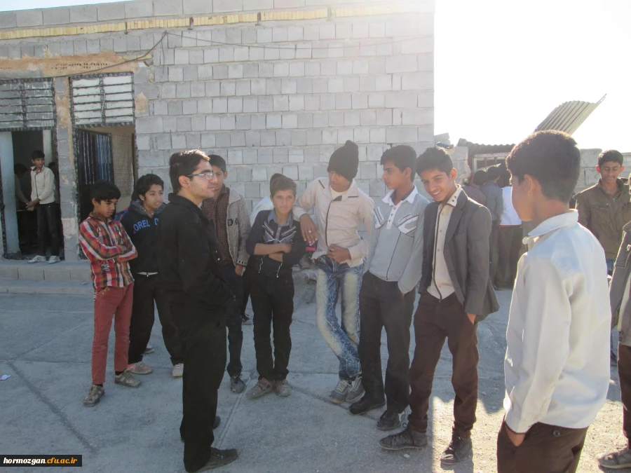 برگزاری اولین اردوی جهادی آموزشی ، فرهنگی دانشجویان پردیس های استان هرمزگان در منطقه محروم بخش هشت بندی از توابع شهرستان میناب 6