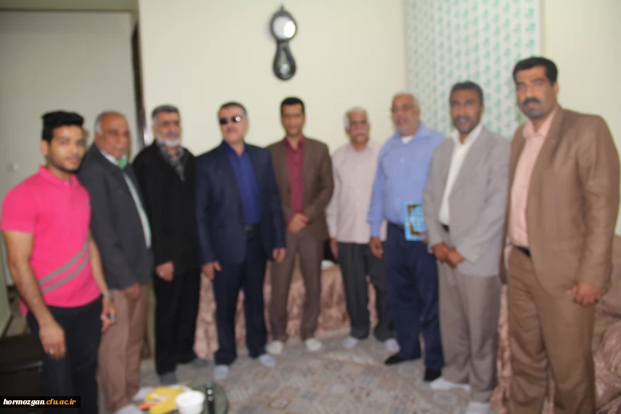 با حضور مدیر کل امور ایثارگران و مشاور امور ایثارگران ریاست دانشگاه فرهنگیان و سرپرست دانشگاه فرهنگیان هرمزگان انجام شد

دیدار با خانواده دانشجو معلم شهید ابراهیم تنیده و خانواده شهید همت الله شمسایی پدر مدرس پردیس های استان 2