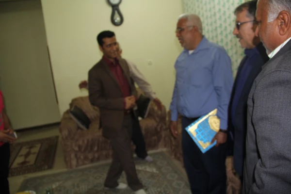 با حضور مدیر کل امور ایثارگران و مشاور امور ایثارگران ریاست دانشگاه فرهنگیان و سرپرست دانشگاه فرهنگیان هرمزگان انجام شد

دیدار با خانواده دانشجو معلم شهید ابراهیم تنیده و خانواده شهید همت الله شمسایی پدر مدرس پردیس های استان 12