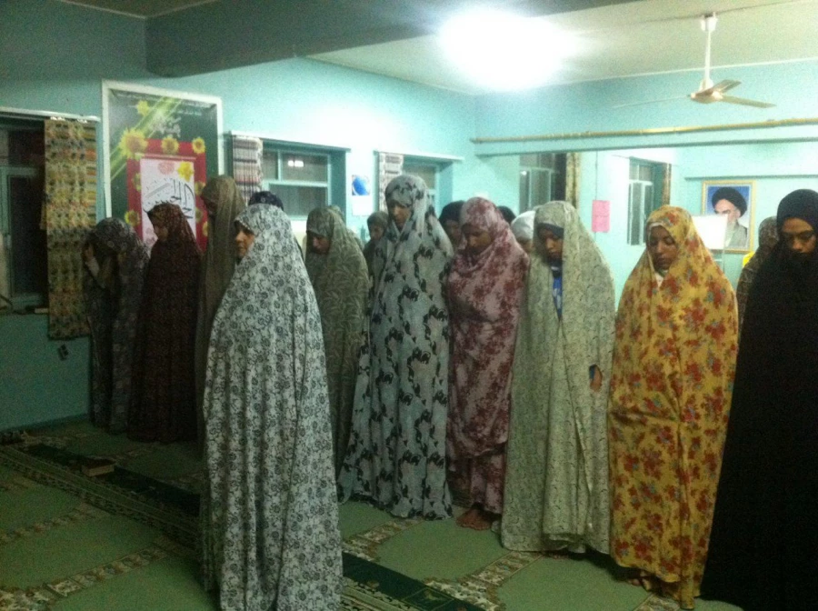 برگزاری مراسم شب لیله الرغائب در نمازخانه پردیس