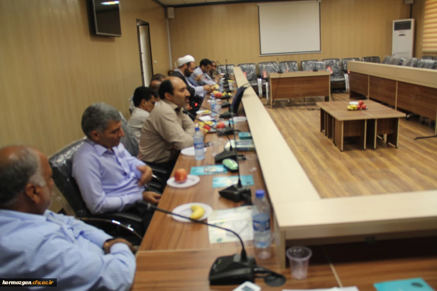 جلسه ی اعضای هیات علمی و مدرسان دانشگاه 7