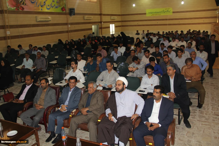 دکتر حقیری زاده: مشاورعالی استاندار هرمزگان

ما معلمان باید چگونه زیستن را به دانش آموزان بیاموزیم و نسل خود را از لحاظ فرهنگی واکسینه کنیم. 9