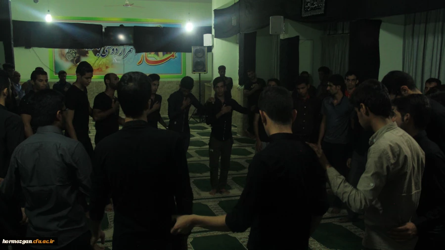 مسئول نمایندگی نهاد مقام معظم رهبری در دانشگاه فرهنگیان هرمزگان :

 هیئت های دانشجویی از بهترین مکان های عزاداری هستند که با آزادی و اختیار به عزاداری می پردازند. 2