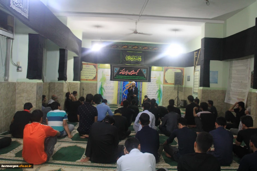 مسئول نمایندگی نهاد مقام معظم رهبری در دانشگاه فرهنگیان هرمزگان :

 هیئت های دانشجویی از بهترین مکان های عزاداری هستند که با آزادی و اختیار به عزاداری می پردازند. 4