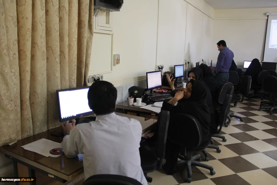 برگزاری دوره بالندگی " آشنایی با نرم افزار spss" مقدماتی ویژه اعضای هیات علمی دانشگاه فرهنگیان هرمزگان  3