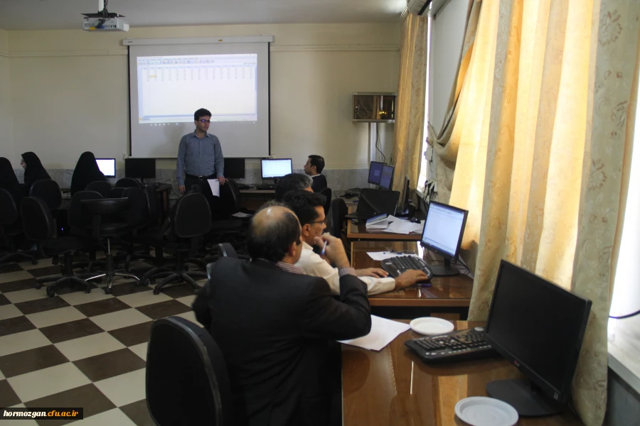 برگزاری دوره بالندگی " آشنایی با نرم افزار spss" مقدماتی ویژه اعضای هیات علمی دانشگاه فرهنگیان هرمزگان  4