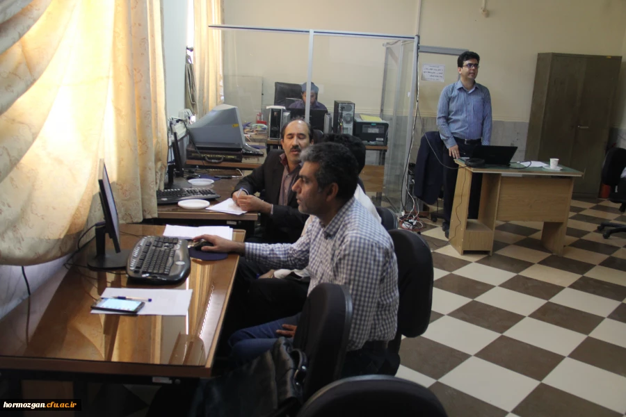 برگزاری دوره بالندگی " آشنایی با نرم افزار spss" مقدماتی ویژه اعضای هیات علمی دانشگاه فرهنگیان هرمزگان  8