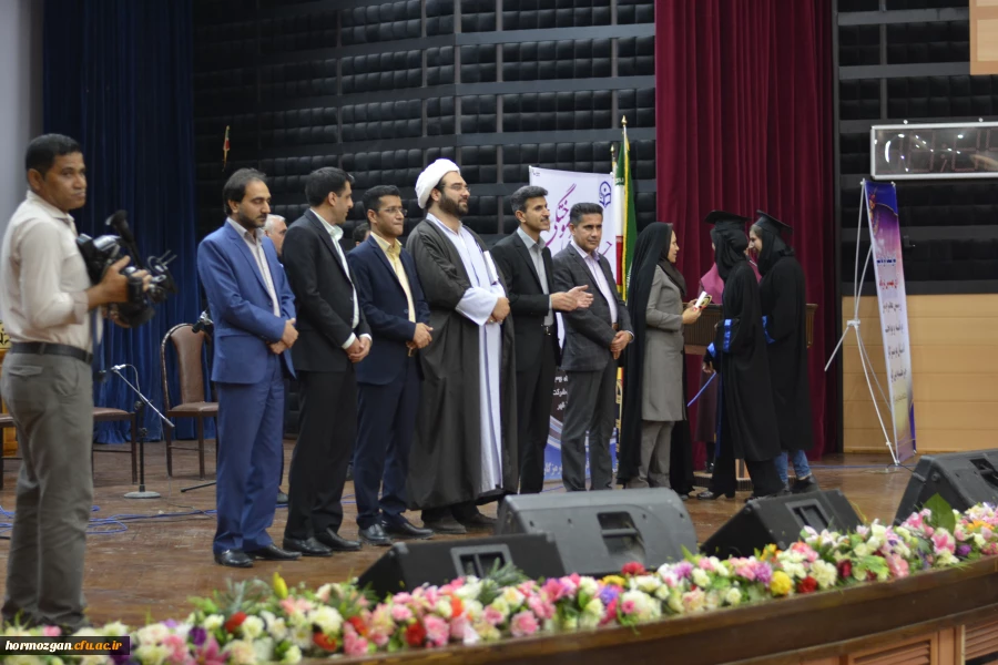 دومین جشن دانش آموختگی دانشجو معلمان دانشگاه فرهنگیان هرمزگان