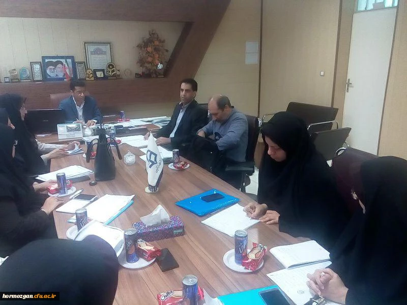 مدیر استانی دانشگاه در نشست ماهیانه شورای آموزشی  دانشگاه فرهنگیان هرمزگان :

برنامه های کیفیت بخشی در حوزه آموزش دانشگاه در سال تحصیلی آینده استمرار خواهد داشت .
 2