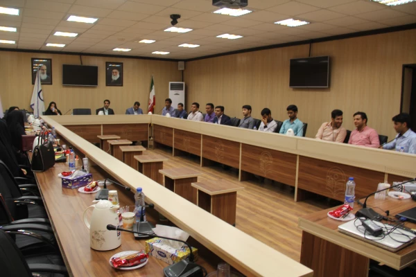 برگزاری نشست سالیانه "همراه با نو معلمان هرمزگان " ویژه ورودی های 91 ( دانش آموختگان سال 95 دانشگاه ) 11