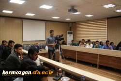 دکتر مهر محمدی در نشست صمیمی با دبیران و اعضای کانون ها و تشکل ها و انجمن های علمی دانشجویان دانشگاه فرهنگیان هرمزگان