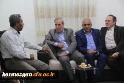 دیدار سرپرست دانشگاه فرهنگیان با خانواده دانشجو معلم شهید ابراهیم تنیده