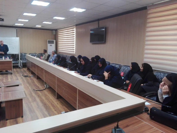 برگزاری دوره بالندگی حرفه ای با موضوع" ایجاد و پرورش محیط کار خلاق و نوآور " ویژه اعضای غیر هیات علمی پردیس های استان هرمزگان 4