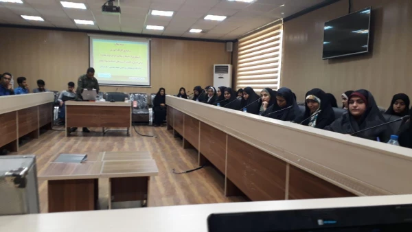 برگزاری کارگاههای دانش خانواده و مبارزه با مواد مخدر به مناسبت هفته سلامت توسط مرکز مشاوره پردیس شهید بهشتی هرمزگان 5