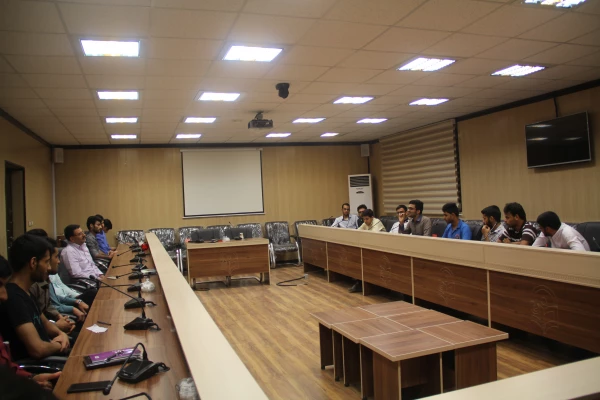 دومین نشاسته دورهمی کتابخوانی در سال ۹۷ توسط کار انشاء و پردیس شهید بهشتی هرمزگان 4