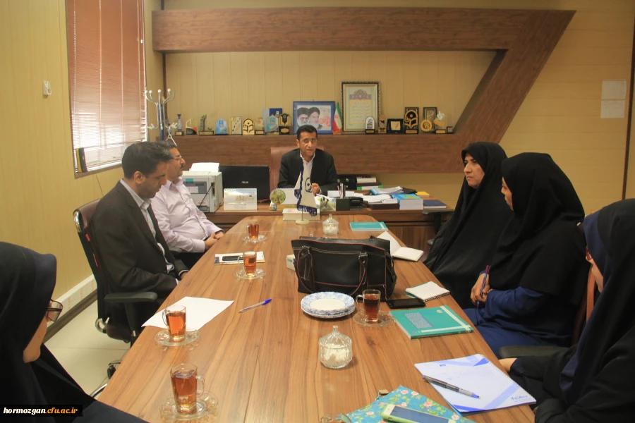 تشکیل شورای مدرسان کارورزی پردیس های استان هرمزگان 2