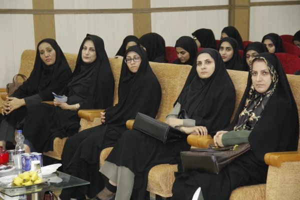 برگزاری مراسم گرامیداشت هفته آموزش و هفته معلم پردیس های استان هرمزگان 2