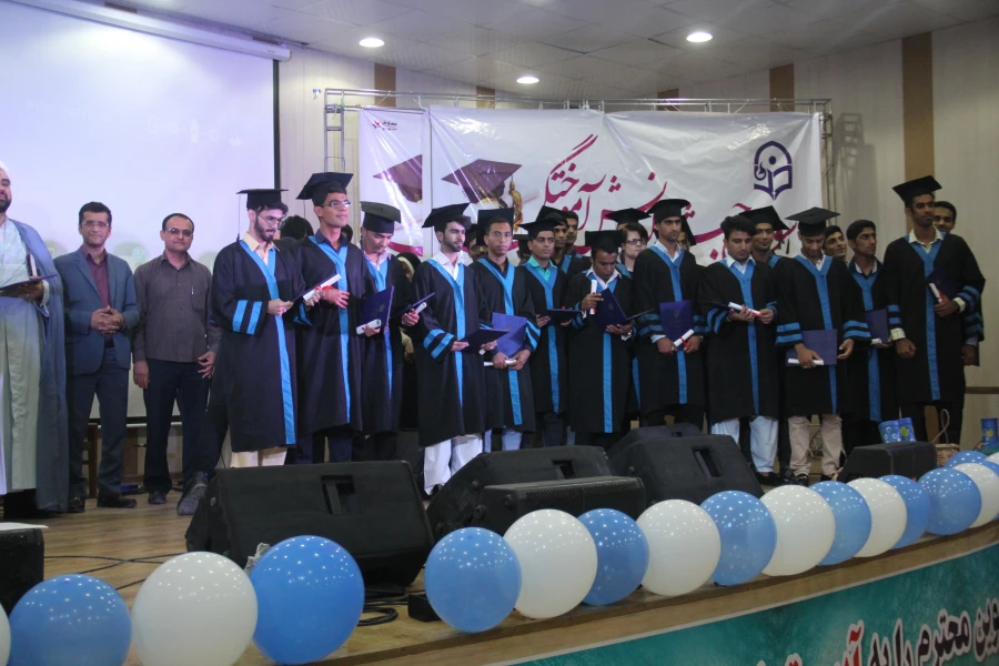 در پردیس شهید بهشتی هرمزگان برگزار گردید:

 سومین مراسم باشکوه دانش آموختگان دانشجویان دانشگاه فرهنگیان هرمزگان (ورودی ۹۳ ) 2