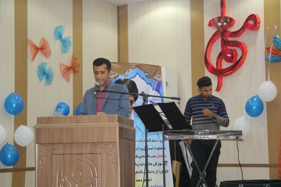 در پردیس شهید بهشتی هرمزگان برگزار گردید:

 سومین مراسم باشکوه دانش آموختگان دانشجویان دانشگاه فرهنگیان هرمزگان (ورودی ۹۳ ) 3