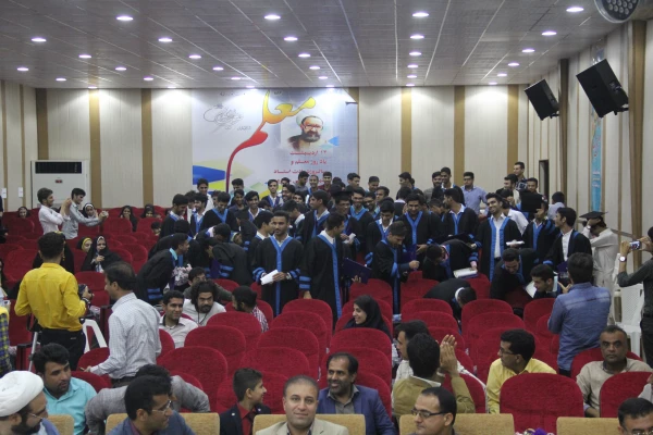 در پردیس شهید بهشتی هرمزگان برگزار گردید:

 سومین مراسم باشکوه دانش آموختگان دانشجویان دانشگاه فرهنگیان هرمزگان (ورودی ۹۳ ) 7