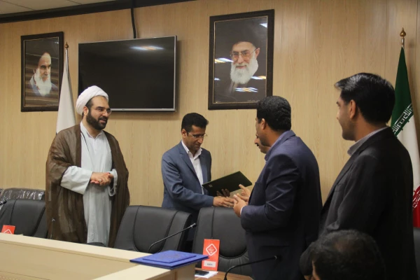 ششمین نشست شورای کارکنان مدیریت استانی و پردیس شهید بهشتی هرمزگان 4