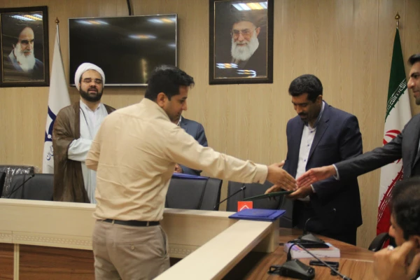 گرامیداشت روز روابط عمومی و ارتباطات و تجلیل از فعالان حوزه روابط عمومی دانشگاه فرهنگیان هرمزگان 4