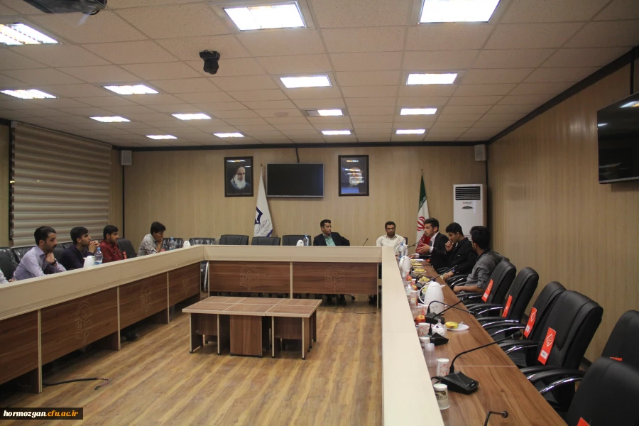 نشست معارفه اعضای جدید شورای مرکزی انجمن اسلامی و تکریم اعضای سابق 3