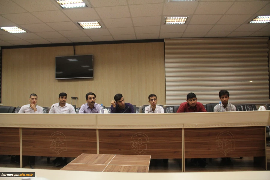 نشست معارفه اعضای جدید شورای مرکزی انجمن اسلامی و تکریم اعضای سابق 4