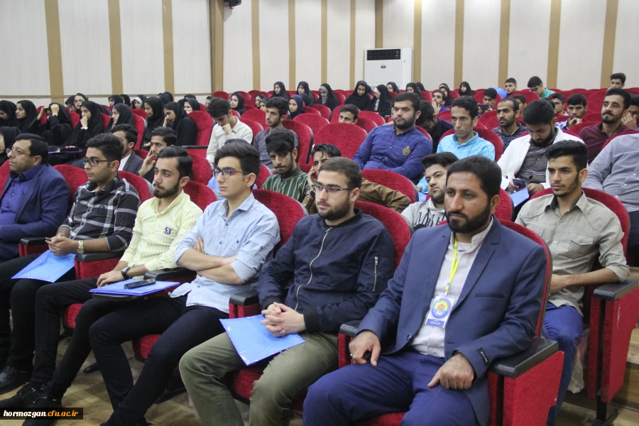 با همکاری دانشگاه فرهنگیان هرمزگان و انجمن مطالعات برنامه درسی استان
کنفرانس ملی آشنایی با یافته های نوین در حوزه یاددهی و یادگیری برگزار شد 5