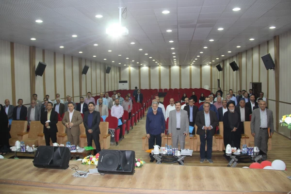 اولین نشست خیرین حامی دانشگاه فرهنگیان هرمزگان با استقبال با شکوه معتمدین و خیرین نیک اندیش برگزار گردید. 2