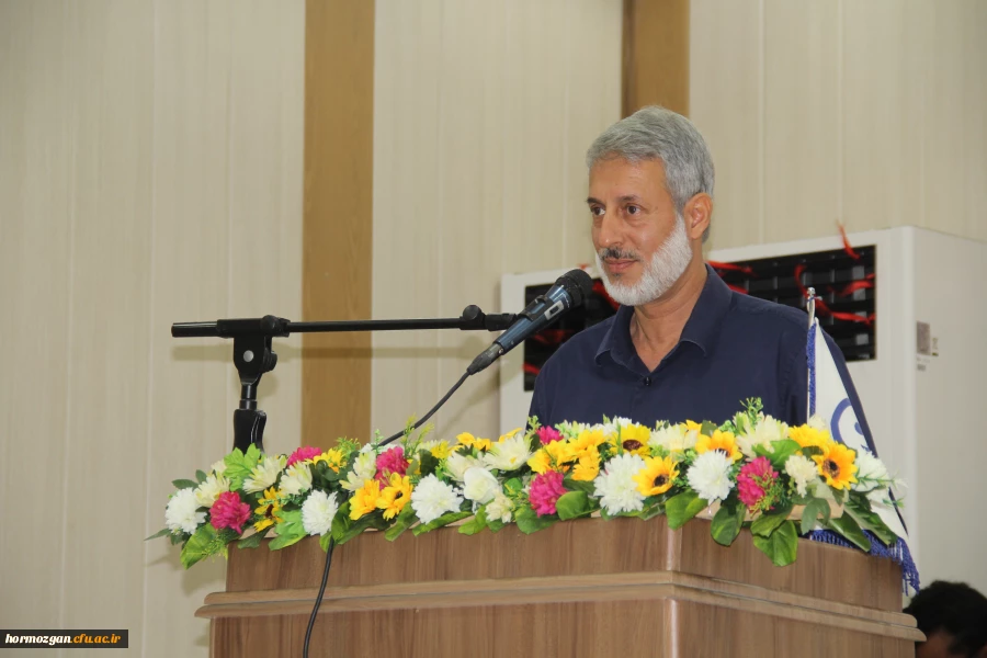 اولین نشست خیرین حامی دانشگاه فرهنگیان هرمزگان با استقبال با شکوه معتمدین و خیرین نیک اندیش برگزار گردید. 8