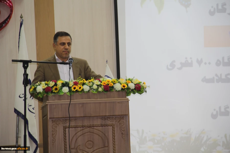 اولین نشست خیرین حامی دانشگاه فرهنگیان هرمزگان با استقبال با شکوه معتمدین و خیرین نیک اندیش برگزار گردید. 6