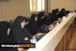 با حضور مدیر کل خدمات و رفا ه دانشجویی دانشگاه برگزار گردید :

دوره دانش افزایی سرپرستان سراهای دانشجویی استان های کرمان و هرمزگان 6