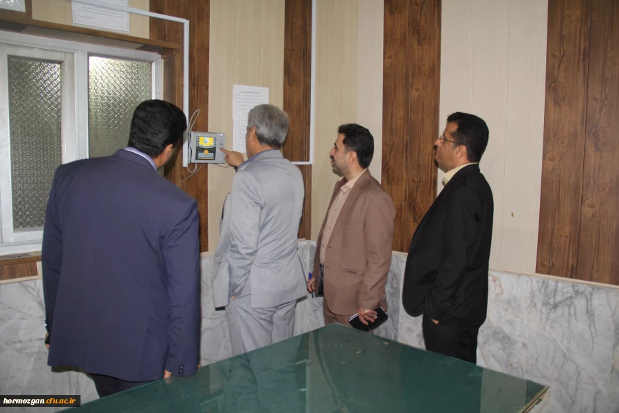 بازدید مدیر کل خدمات و رفاه دانشجوئی دانشگاه فرهنگیان از پردیس های شهید بهشتی و فاطمه الزهرا ( س ) بندرعباس

آقاخانی ، مدیر کل خدمات و رفاه دانشجوئی دانشگاه در  روز چهارشنبه 15/12/97   از پردیس های استان بازدید نمودند. 3