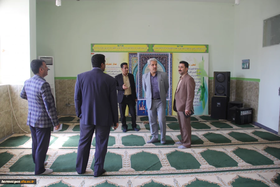 بازدید مدیر کل خدمات و رفاه دانشجوئی دانشگاه فرهنگیان از پردیس های شهید بهشتی و فاطمه الزهرا ( س ) بندرعباس

آقاخانی ، مدیر کل خدمات و رفاه دانشجوئی دانشگاه در  روز چهارشنبه 15/12/97   از پردیس های استان بازدید نمودند. 3