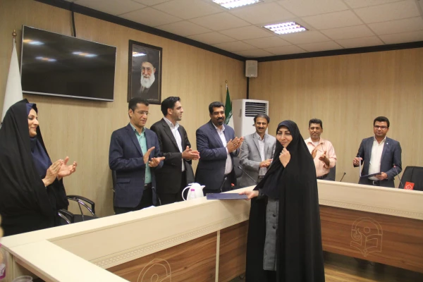 درآستانه سال نو و بهار طبیعت از همکاران بازنشسته سال 97 دانشگاه فرهنگیان هرمزگان تقدیر به عمل آمد. 8